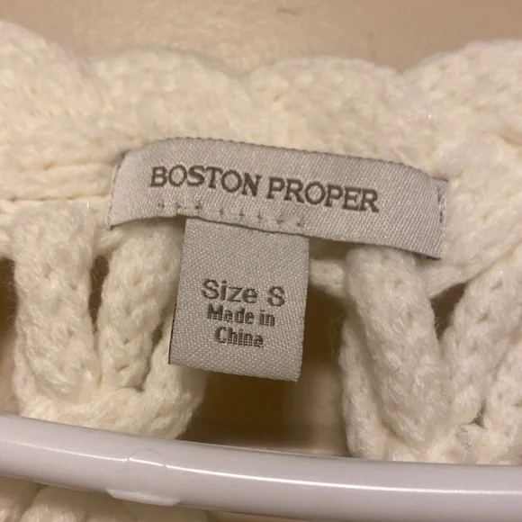 Cream stylish, woven, cutout sweater! - Picture 2 of 5